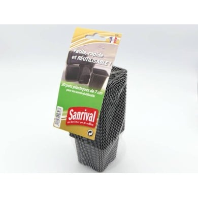 20 godets en plastique (carré de 7 cm)